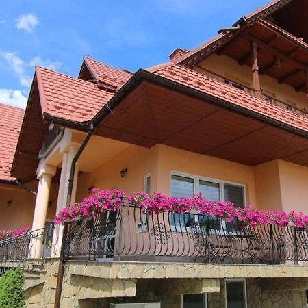 Hotel Pensjonat I Restauracja Nowak à Łapsze Niżne Extérieur photo