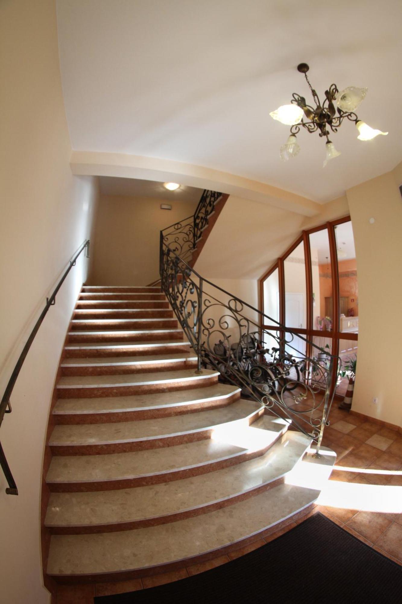 Hotel Pensjonat I Restauracja Nowak à Łapsze Niżne Extérieur photo